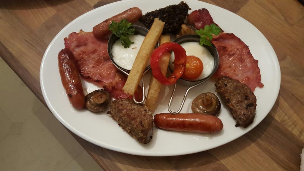 Creedons Traditional Irish Welcome Inn B&B 코크 외부 사진
